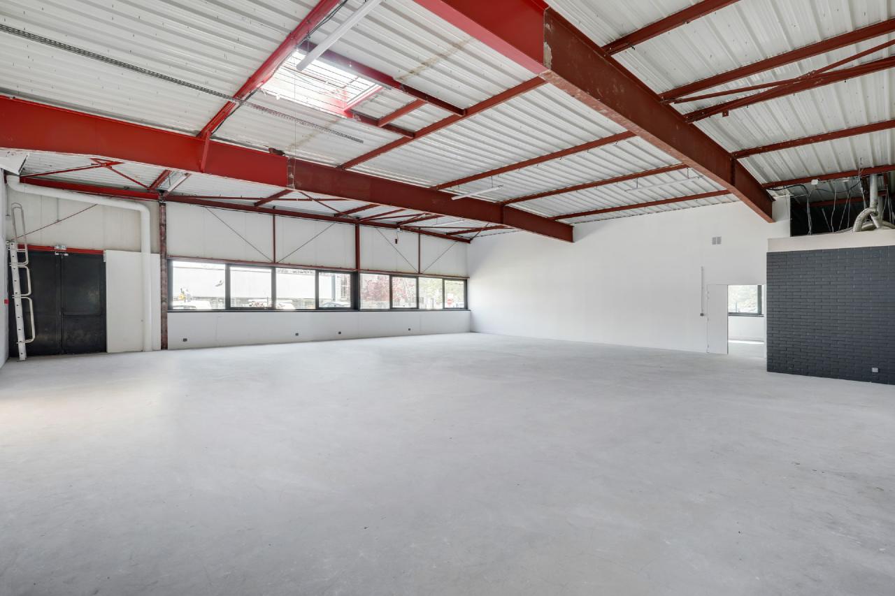 Local d'activité Villebon-sur-Yvette 308m² Location local d'activité Villebon-sur-Yvette Essonne OLACT2421036 4